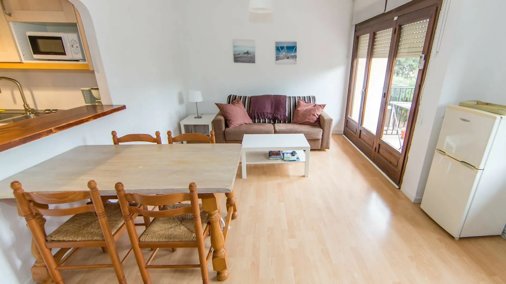 Pere Apartment Roses 0*,  Spain